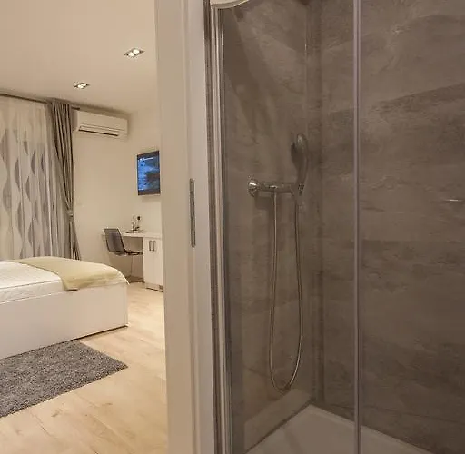 ゲストハウス Priuli